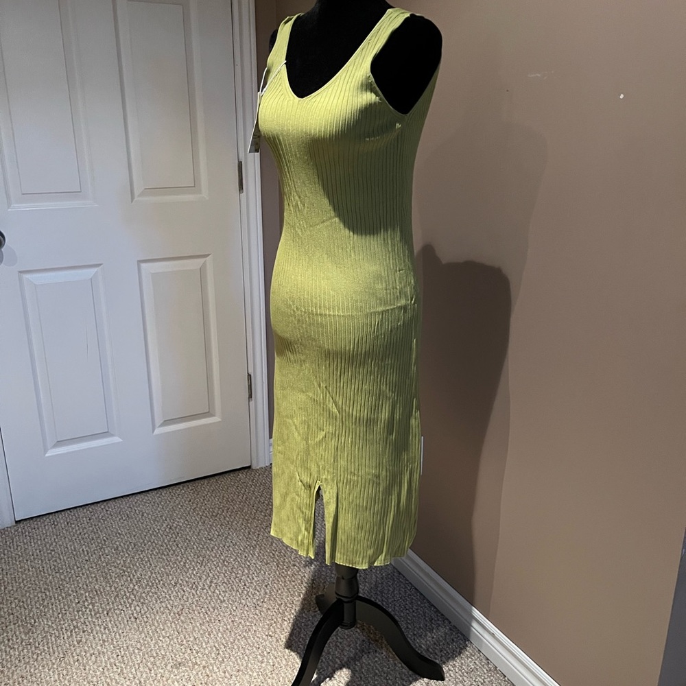 HALARA Ribbed Green Midi Dress